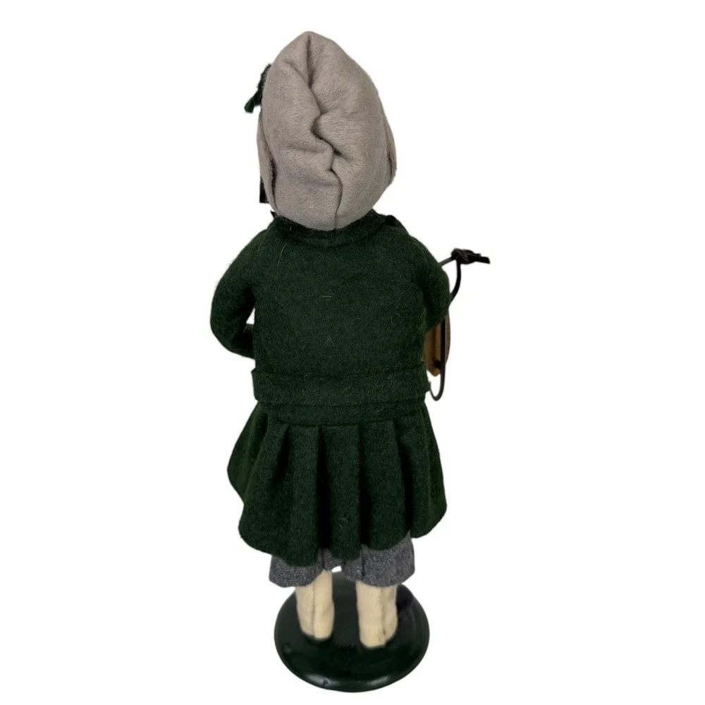 Byers Choice The Carolers 1991 Boy with Ice Skates Limited Edition 31/100 Green